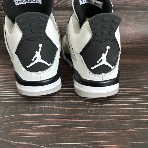 Men Jordan Air Jordan Retro “Military Black” - Picture 5 of 5